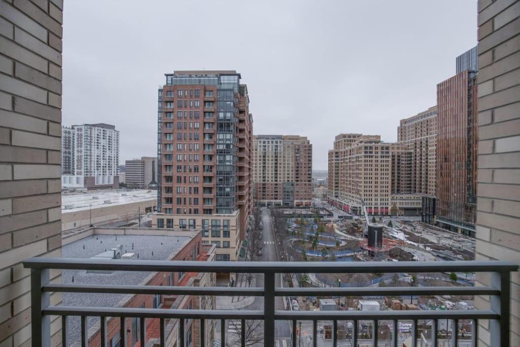 Condo With Gym And Pool In Pentagon City 8Min To Dca Arlington Eksteriør billede