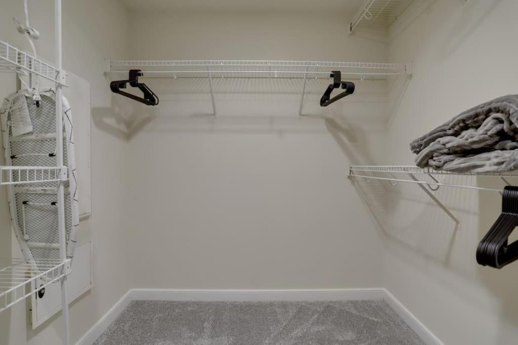 Condo With Gym And Pool In Pentagon City 8Min To Dca Arlington Eksteriør billede