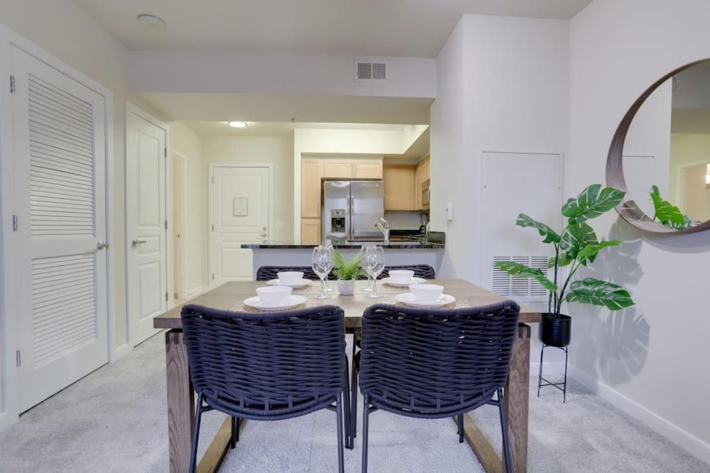 Condo With Gym And Pool In Pentagon City 8Min To Dca Arlington Eksteriør billede