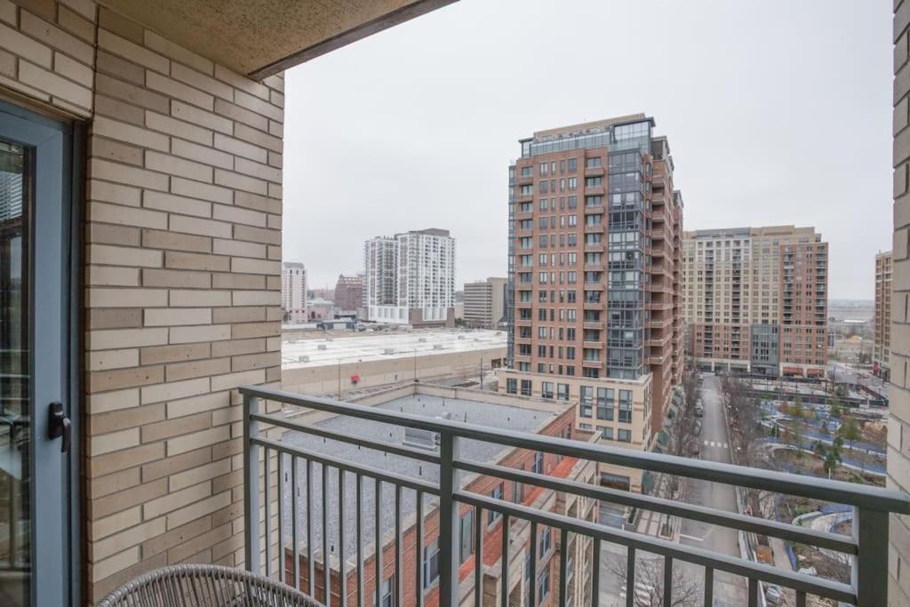 Condo With Gym And Pool In Pentagon City 8Min To Dca Arlington Eksteriør billede