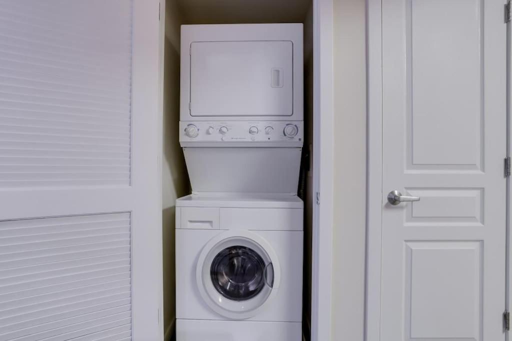 Condo With Gym And Pool In Pentagon City 8Min To Dca Arlington Eksteriør billede