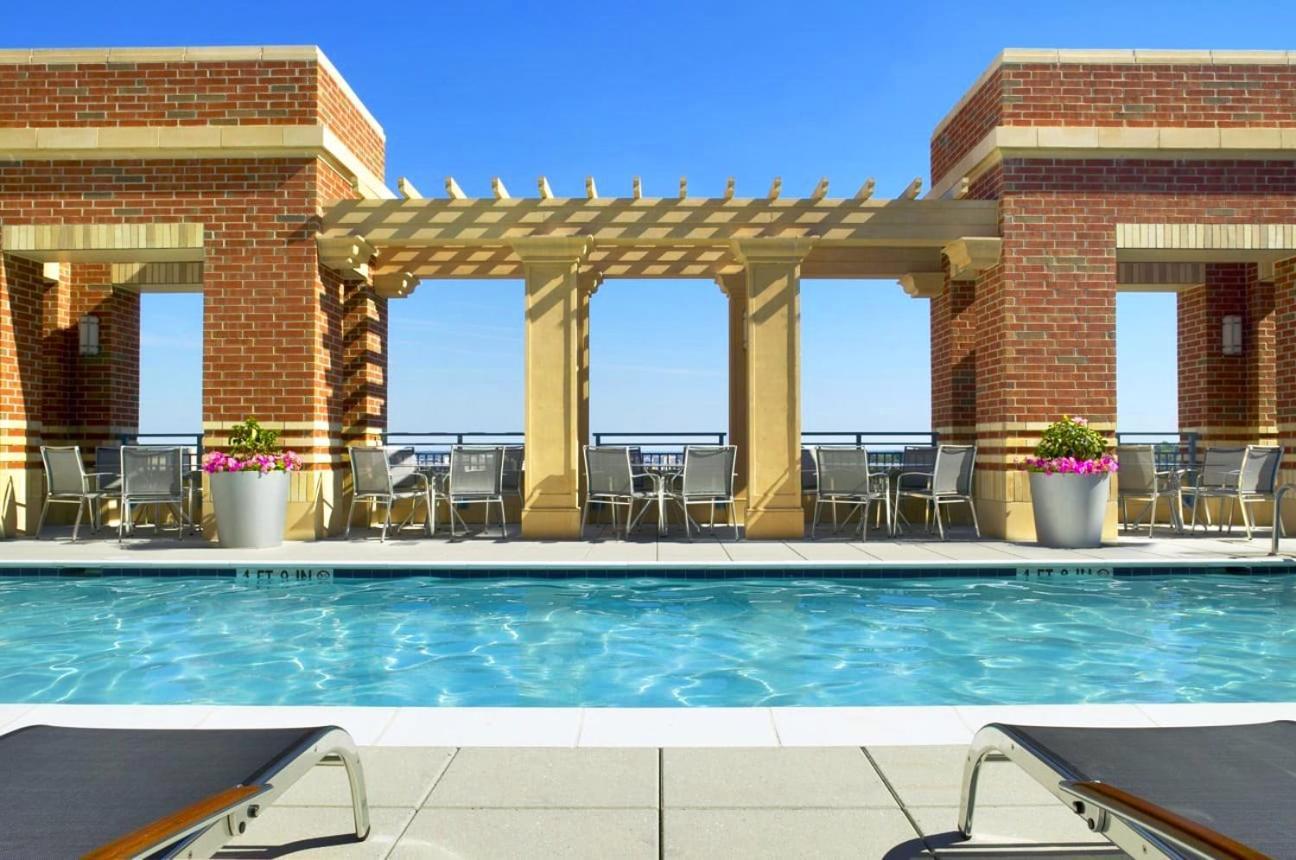Condo With Gym And Pool In Pentagon City 8Min To Dca Arlington Eksteriør billede